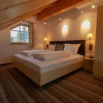 Mohr 4*